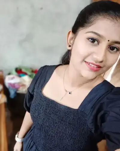 Call Girls Rashmi Cash On Delivery